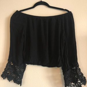 Lush off the shoulder blouse, never worn